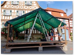 Aufbau der Bühne am Donnerstag