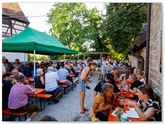 Es wird abends schattiger und voller