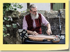 Livemusik mit Thomas Zrieschling