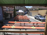 Aufbau: das Weinzelt