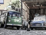 Fest Nachmittag: Oldtimer im Hof
