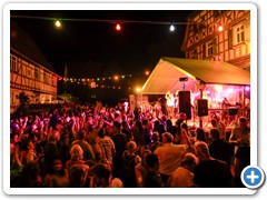 Party vor der Bühne
