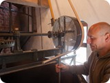 Alexander überall bei der Arbeit dabei