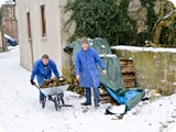 Holz wird geholt